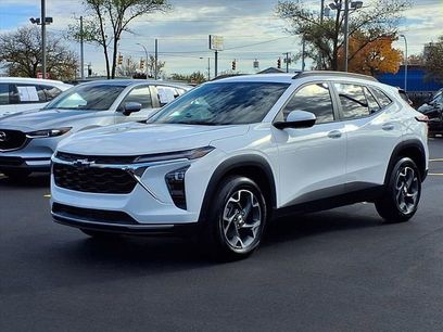 Used 2025 Chevrolet Trax LT