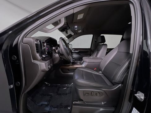 Used 2025 Chevrolet Silverado 1500 LT Trail Boss w/ Convenience Package II image 14