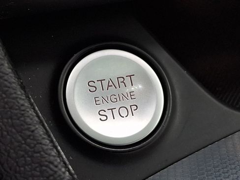 Used 2016 Audi Q3 2.0T Premium Plus w/ Technology Package image 24