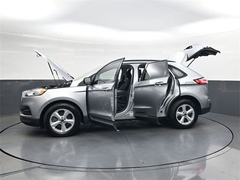 Used 2024 Ford Edge SE image 44