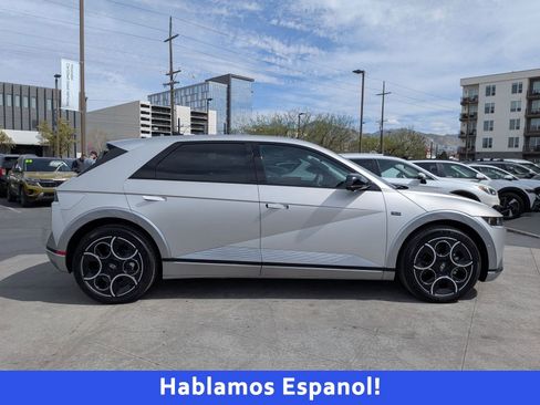 Used 2024 Hyundai Ioniq 5 Limited image 2