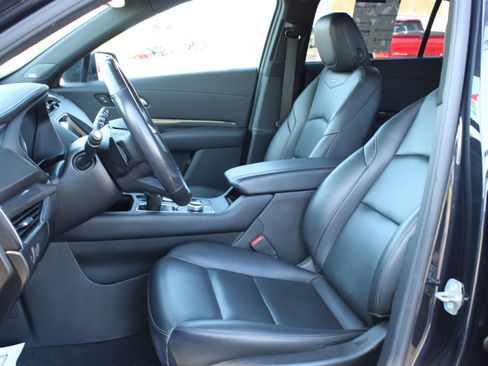 Used 2023 Cadillac XT4 Sport w/ Sun And Sound Package AWD/4WD image 18