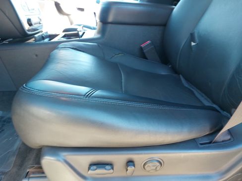 Used 2013 GMC Yukon Denali image 31