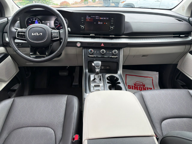 Used 2024 Kia Carnival LX FWD image 20