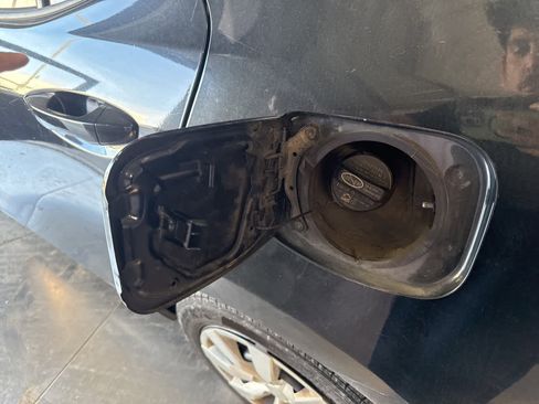 Used 2016 Toyota Corolla LE image 13