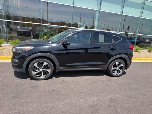 Used 2016 Hyundai Tucson Sport AWD/4WD image 3