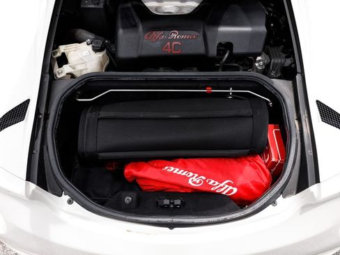 Used 2016 Alfa Romeo 4C Spider w/ Convenience Group - Spider RWD image 15