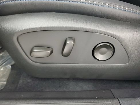 New 2026 Chevrolet Equinox EV LT w/ LPO, All-Weather Mat Package AWD/4WD image 28