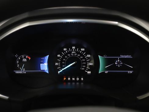 Used 2017 Ford Edge Titanium w/ Equipment Group 302A image 25