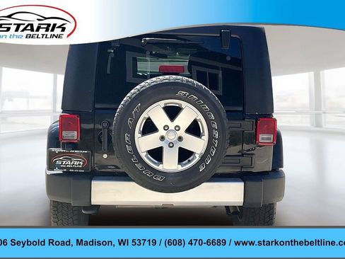 Used 2011 Jeep Wrangler Unlimited Sahara AWD/4WD image 5