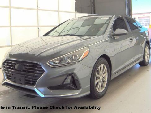 Used 2018 Hyundai Sonata SE FWD image 1