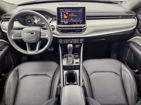 Used 2025 Jeep Compass Limited AWD/4WD image 25