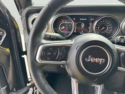 Used 2023 Jeep Wrangler Unlimited Sahara w/ Cold Weather Group AWD/4WD image 27