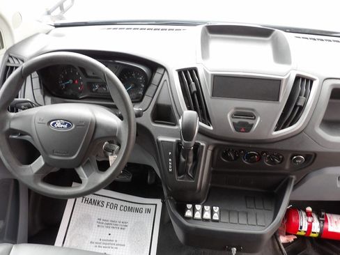 Used 2016 Ford Transit 250 138 RWD image 30