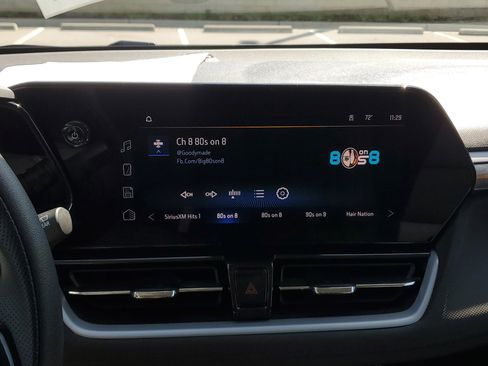 Used 2025 Chevrolet TrailBlazer LT FWD image 23
