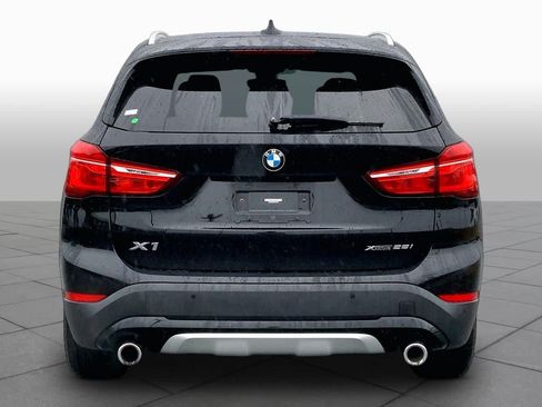 Used 2022 BMW X1 xDrive28i w/ Convenience Package AWD/4WD image 5