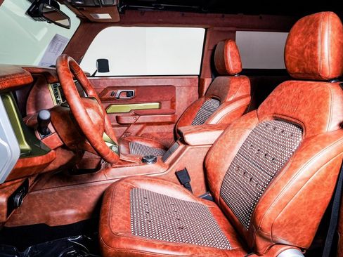 Used 2024 Ford Bronco Black Diamond image 22