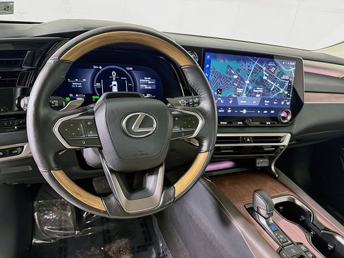 Used 2025 Lexus RX 450h AWD w/ Luxury Package image 29