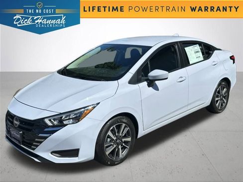 New 2025 Nissan Versa SV w/ Trunk Package image 1