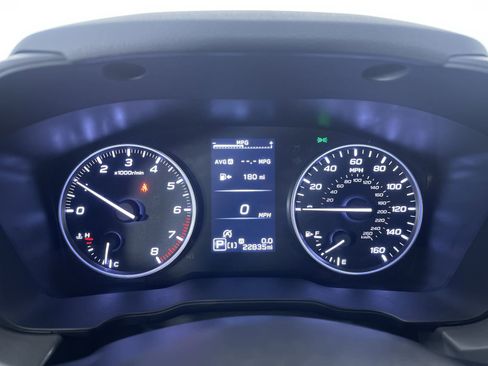 Used 2024 Subaru Crosstrek 2.0i Premium image 17