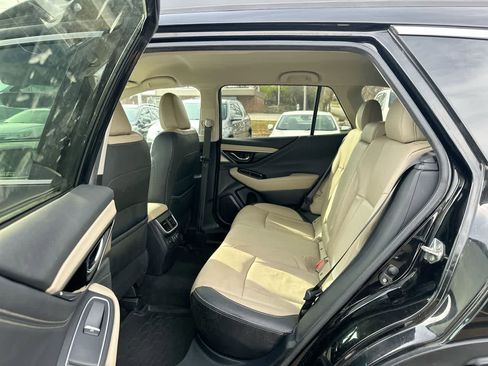 Used 2020 Subaru Outback Limited image 24