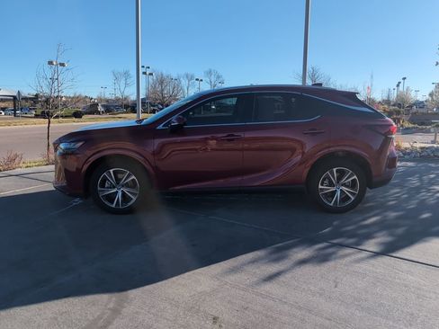 Used 2025 Toyota RAV4 XSE w/ Weather Package image 4