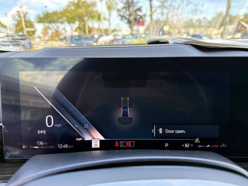 Certified 2025 BMW X6 xDrive40i image 32