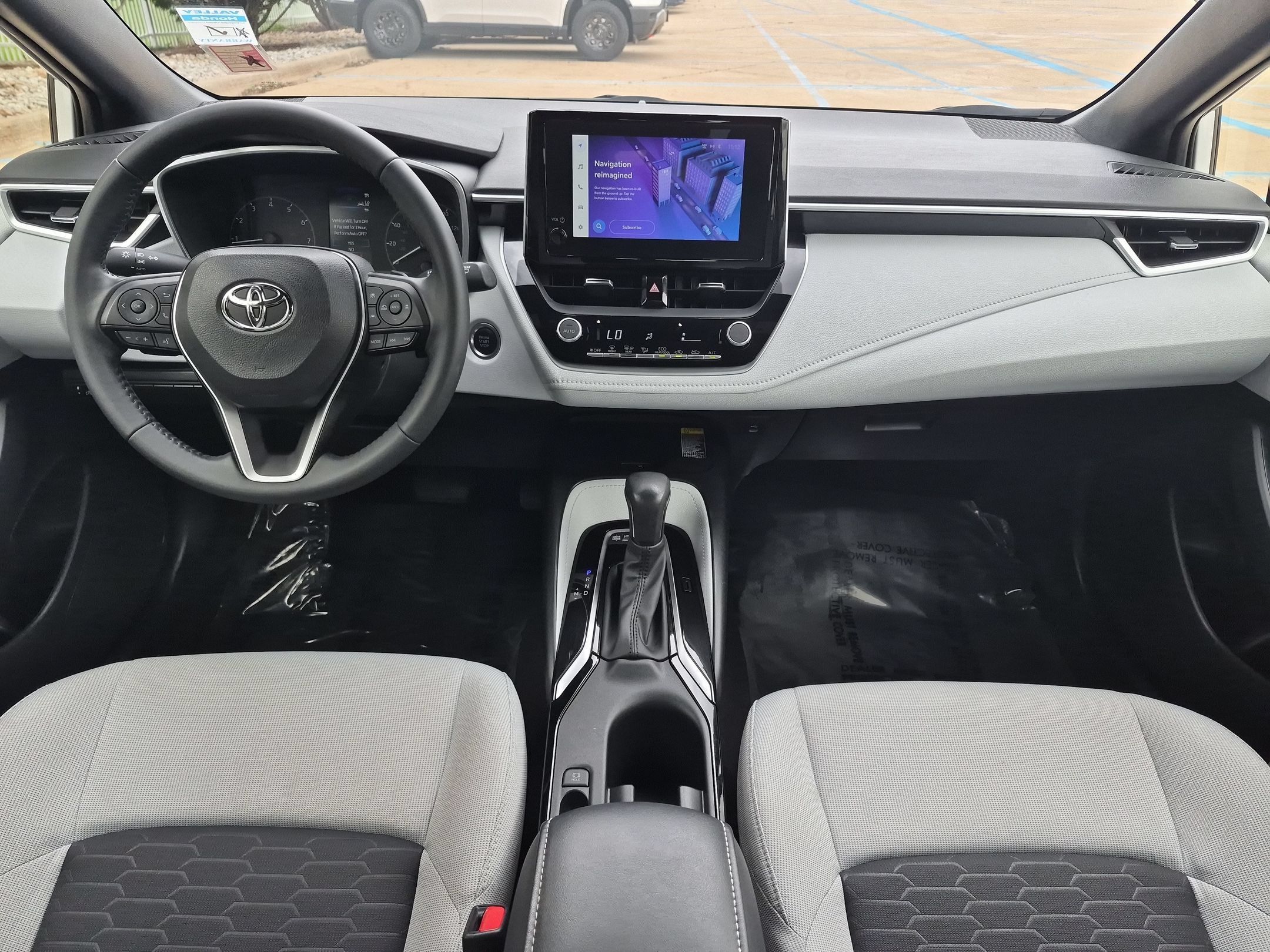 Used 2024 Toyota Corolla SE w/ SE Package FWD image 23