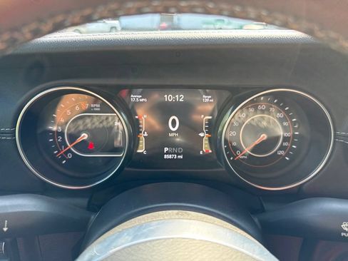 Used 2020 Jeep Gladiator Overland AWD/4WD image 32