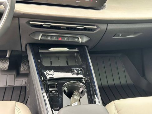 New 2026 Audi Q3 quattro 2.0T AWD/4WD image 24