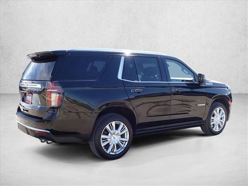 Used 2023 Chevrolet Tahoe High Country w/ Premium Package 2 AWD/4WD image 4