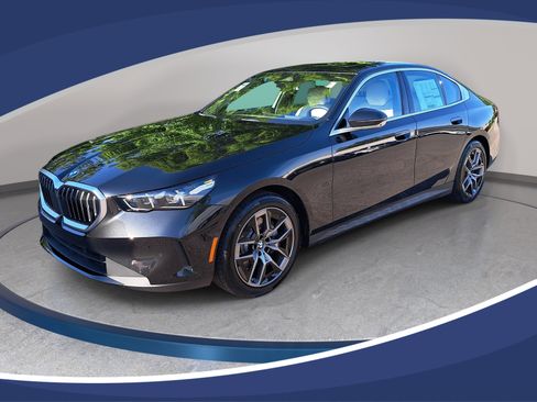 New 2027 BMW 530i xDrive AWD/4WD image 1