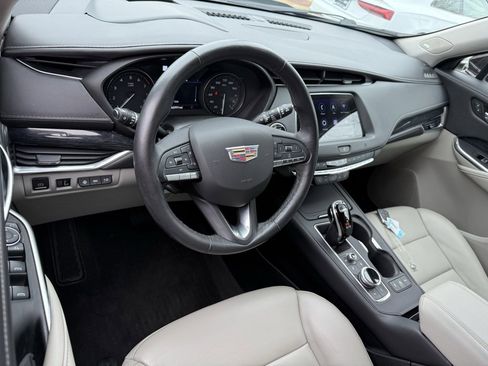 Used 2020 Cadillac XT4 Premium Luxury w/ Technology Package image 3