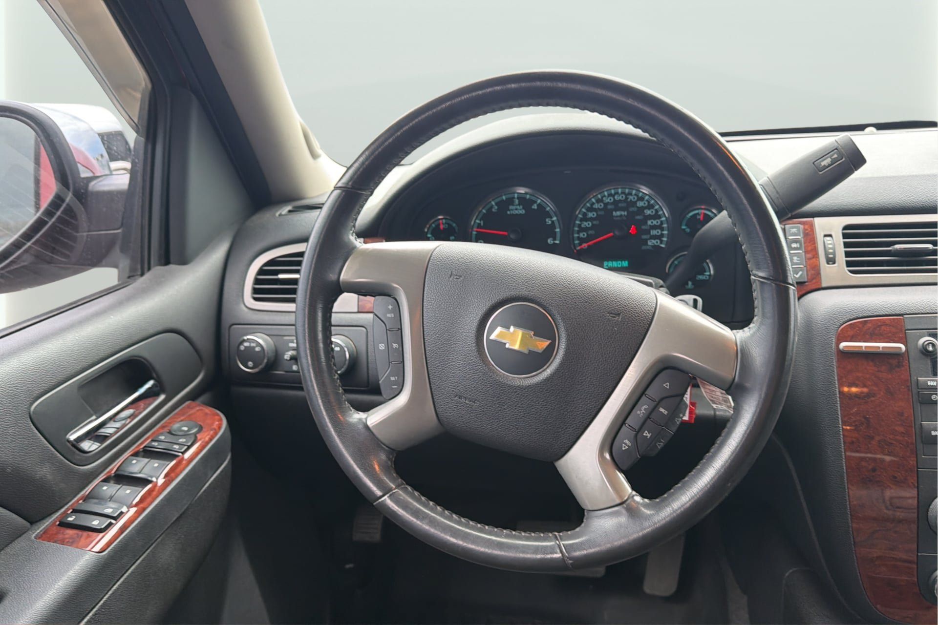 Used 2013 Chevrolet Tahoe LS w/ All-Star Edition AWD/4WD image 16
