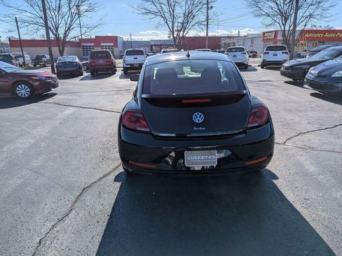 Used 2019 Volkswagen Beetle 2.0T S image 9