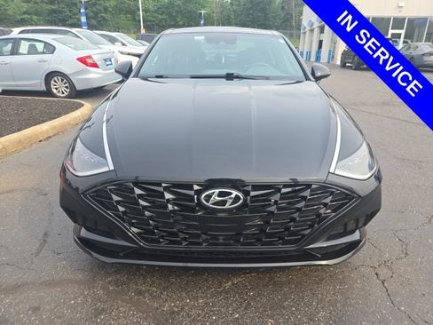 Used 2023 Hyundai Sonata SEL Plus w/ Preferred Accessory Package FWD image 2