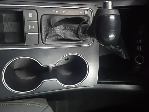 Used 2017 Kia Sorento AWD image 19