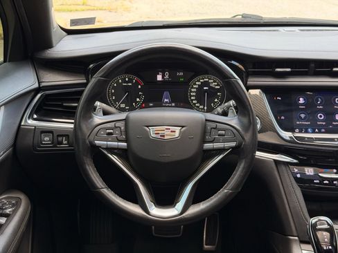 Used 2020 Cadillac XT6 Sport AWD/4WD image 36