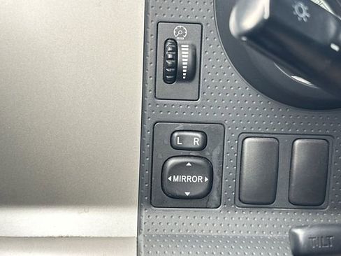 Used 2007 Toyota FJ Cruiser 4WD image 31