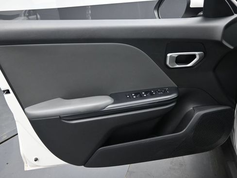 Used 2025 Kia K4 FWD image 25
