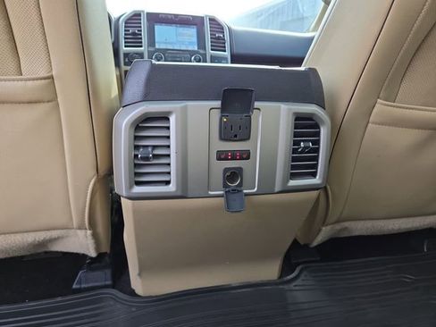 Used 2016 Ford F150 Lariat w/ Equipment Group 502A Luxury AWD/4WD image 31
