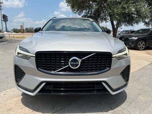 Certified 2024 Volvo XC60 B5 Core AWD/4WD image 2