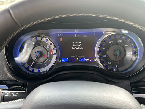 Used 2023 Chrysler 300 S image 28