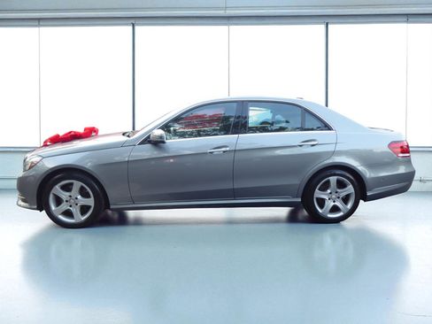 Used 2015 Mercedes-Benz E 350 4MATIC Sedan image 7