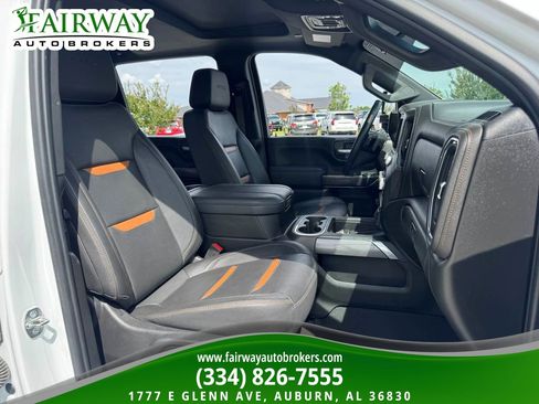 Used 2023 GMC Sierra 2500 AT4 w/ AT4 Premium Plus Package AWD/4WD image 12