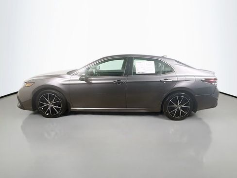 Certified 2023 Toyota Camry SE w/ Convenience Package FWD image 4