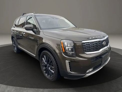 Used 2020 Kia Telluride SX w/ SX Prestige Package AWD/4WD image 3