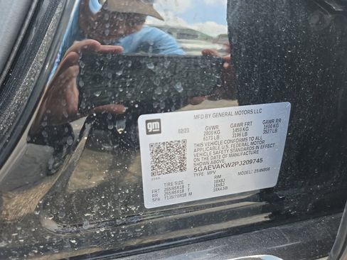 Used 2023 Buick Enclave Essence w/ LPO, Floor Liner Package image 25