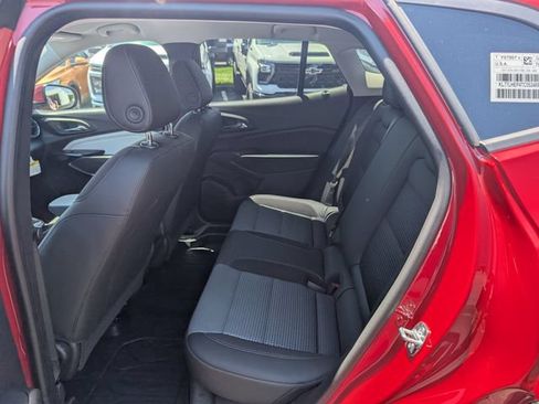 New 2026 Chevrolet Trax LT w/ Driver Confidence Package FWD image 9
