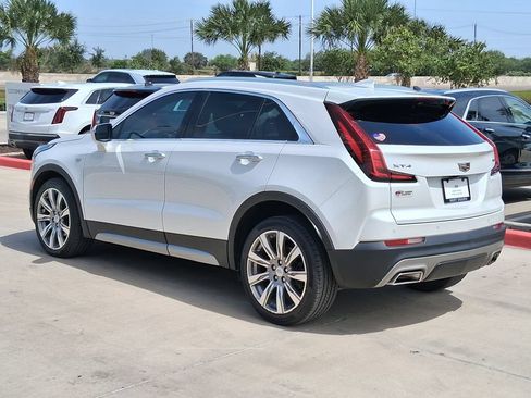 Certified 2022 Cadillac XT4 Premium Luxury w/ Enhanced Visibility Package FWD image 4